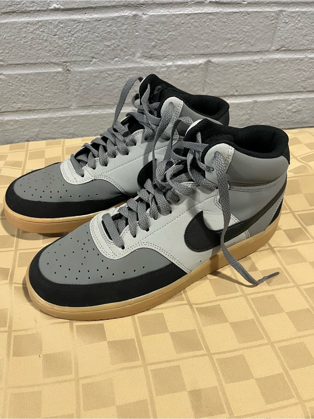 Men’s Nike Court Vision Mid